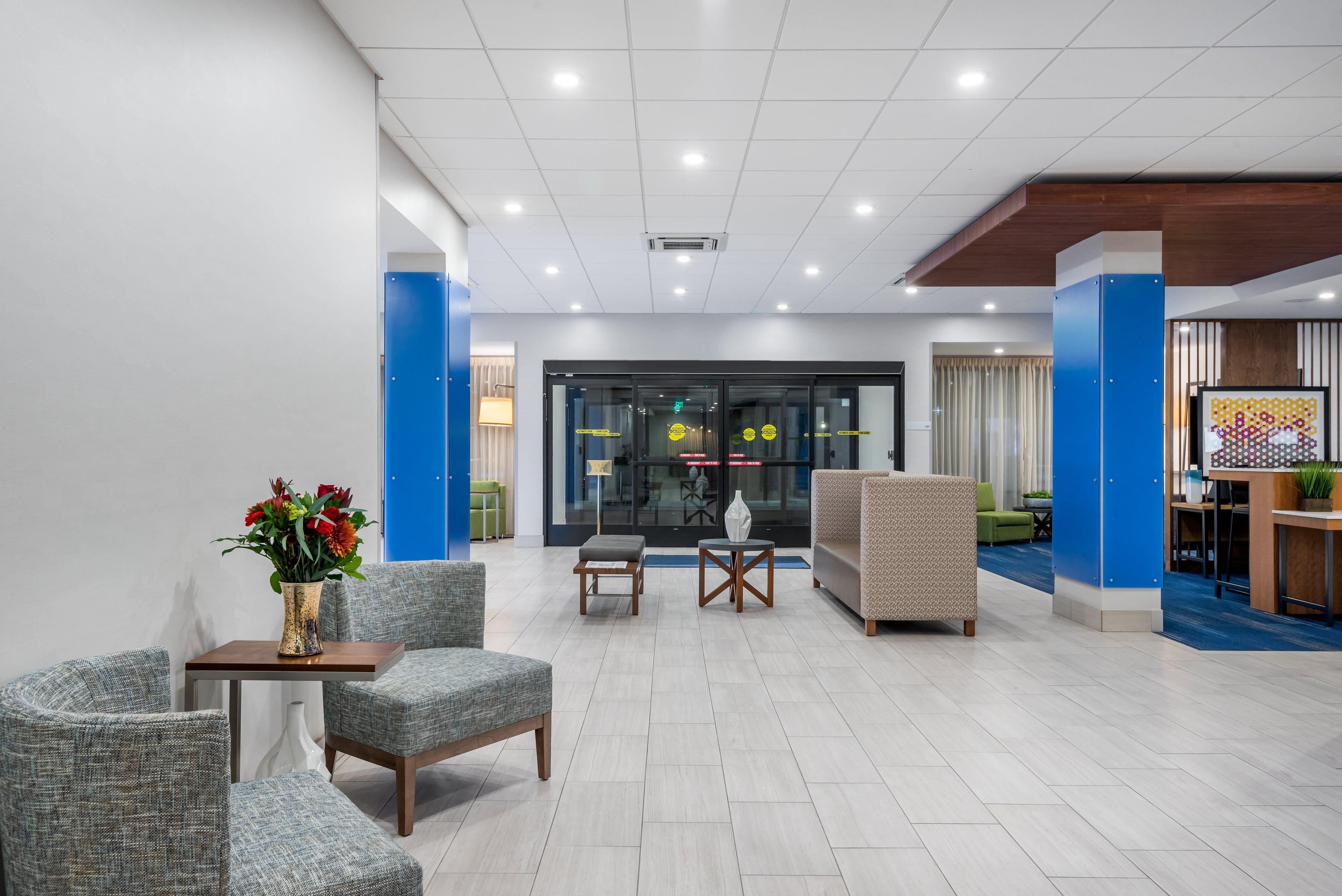 Holiday Inn Express & Suites Santa Ana - Orange County By Ihg Exterior photo