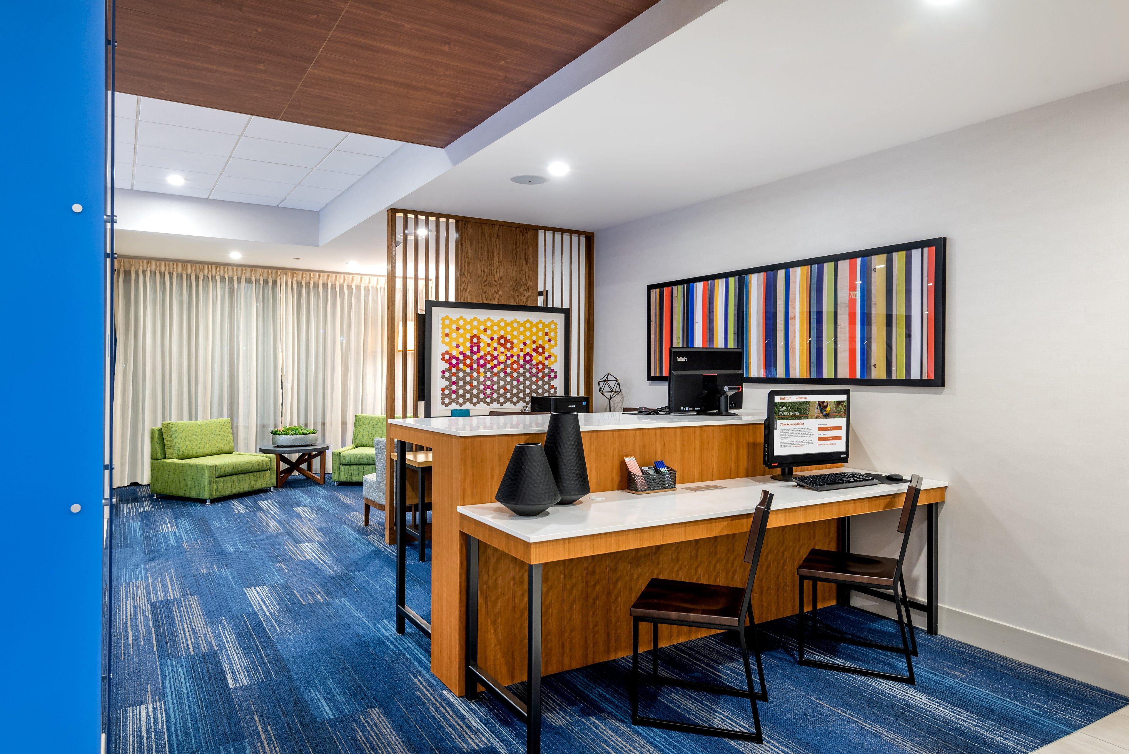 Holiday Inn Express & Suites Santa Ana - Orange County By Ihg Exterior photo